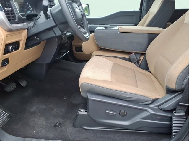 Used 2023 Black Ford XLT image 19