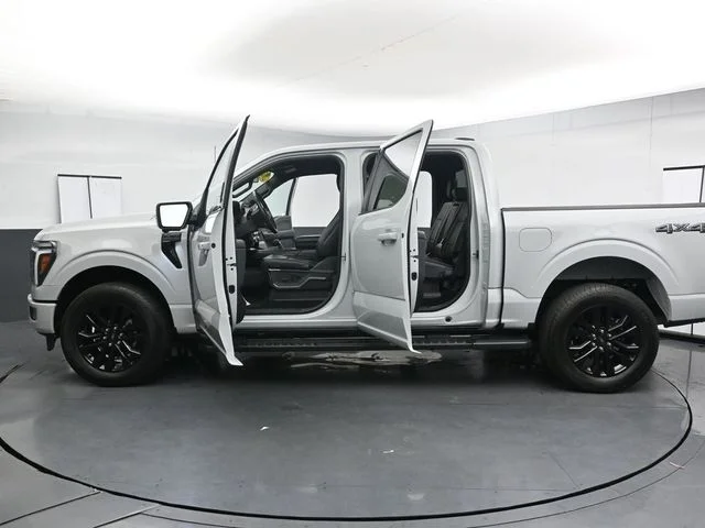 Used 2024 White Ford Lariat image 39