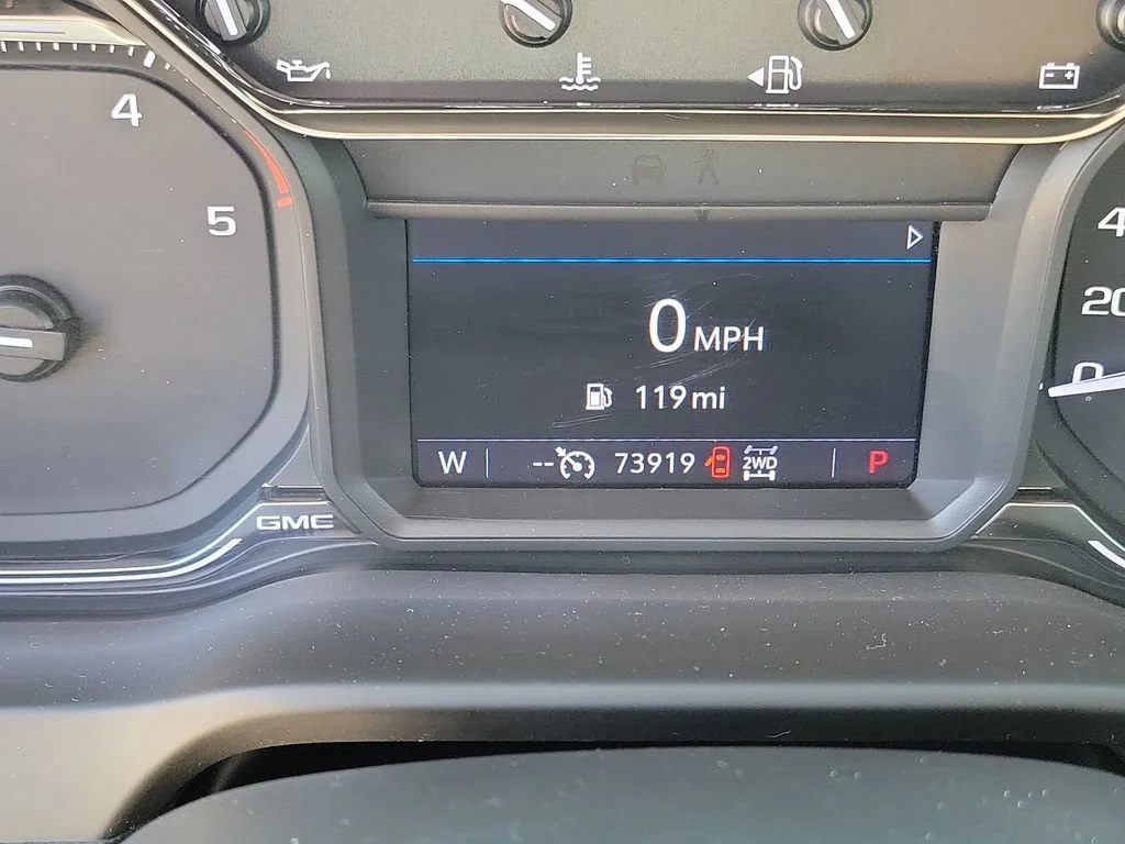 Used 2023 Onyx Black GMC SLE image 10