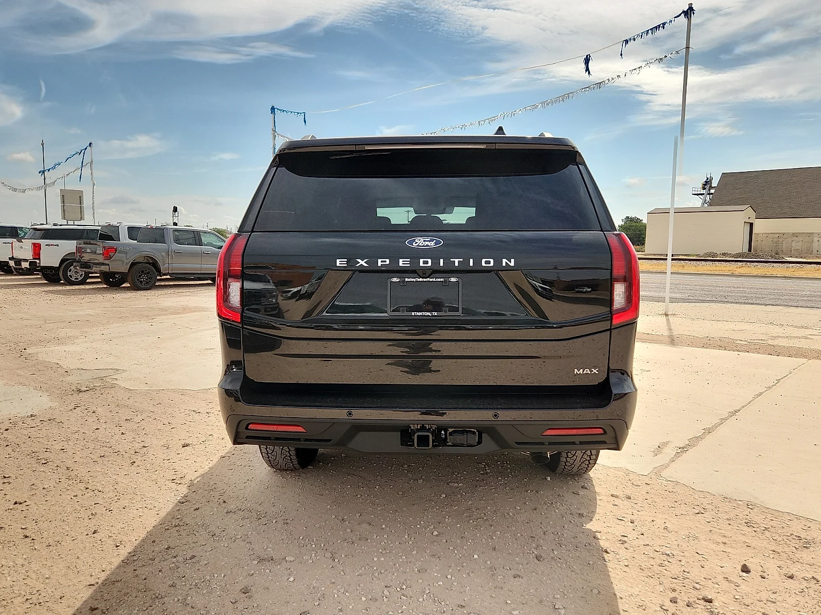 New 2027 Agate Black Metallic Ford MAX Active image 6