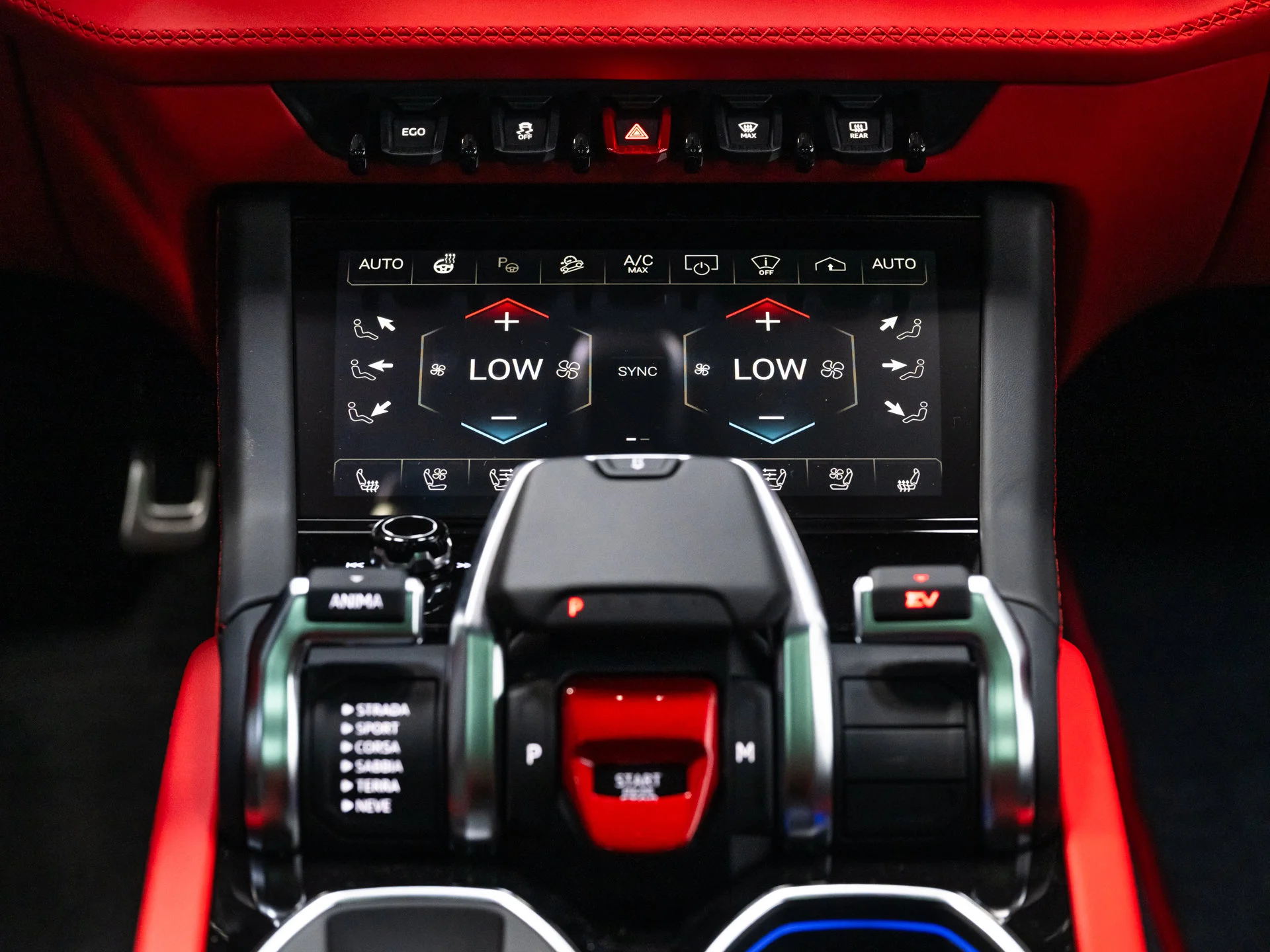 Used 2025 Nero Noctis Metallic Lamborghini SE image 54