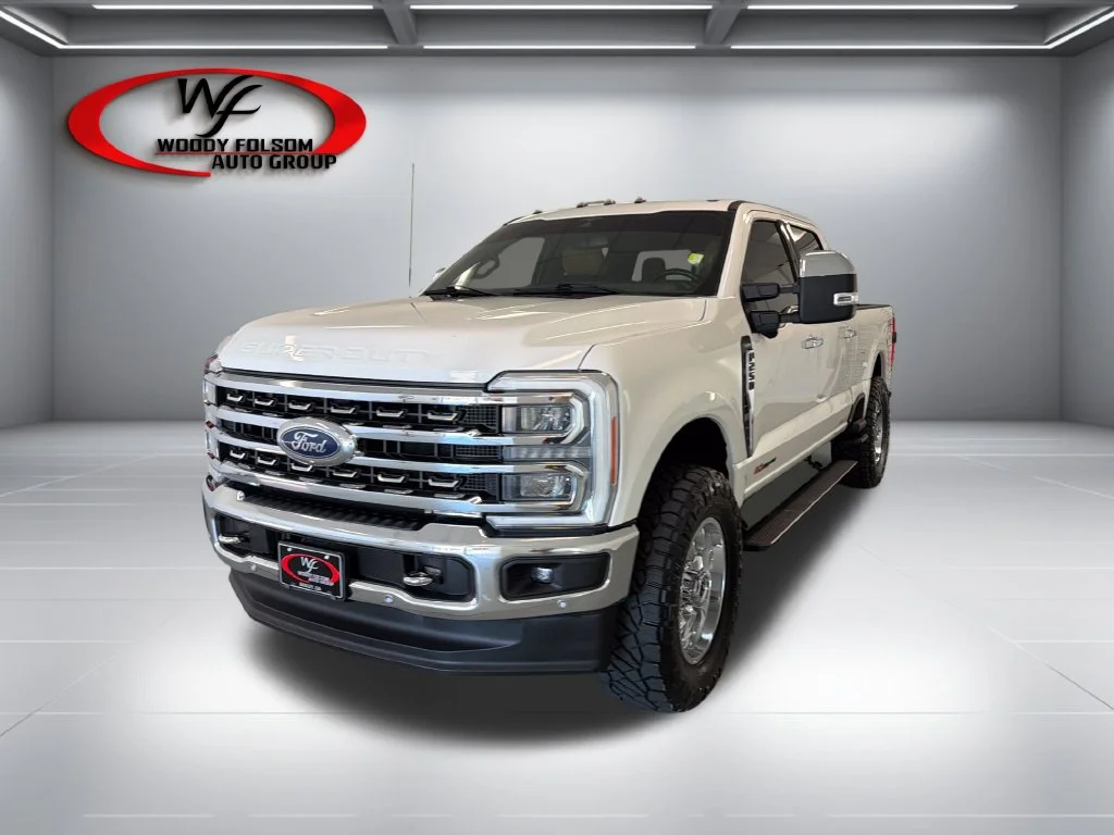 Used 2023 White Ford Lariat image 3