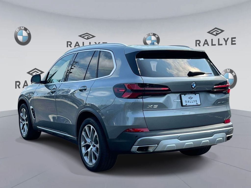 Certified Used 2024 Gray Metallic BMW xDrive40i image 6