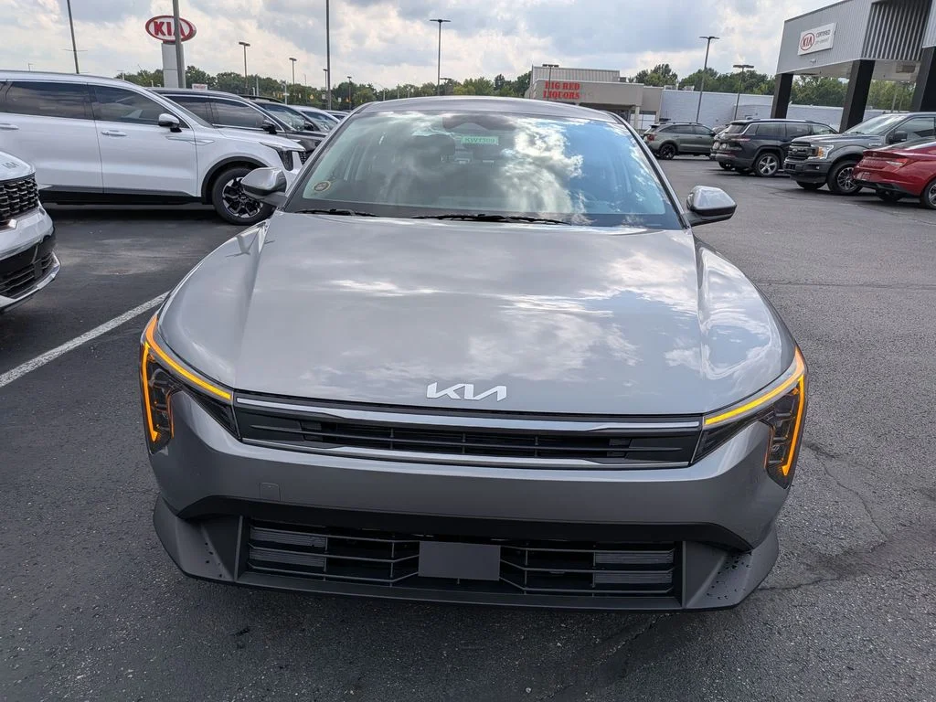 New 2026 Steel Gray Kia LXS image 29