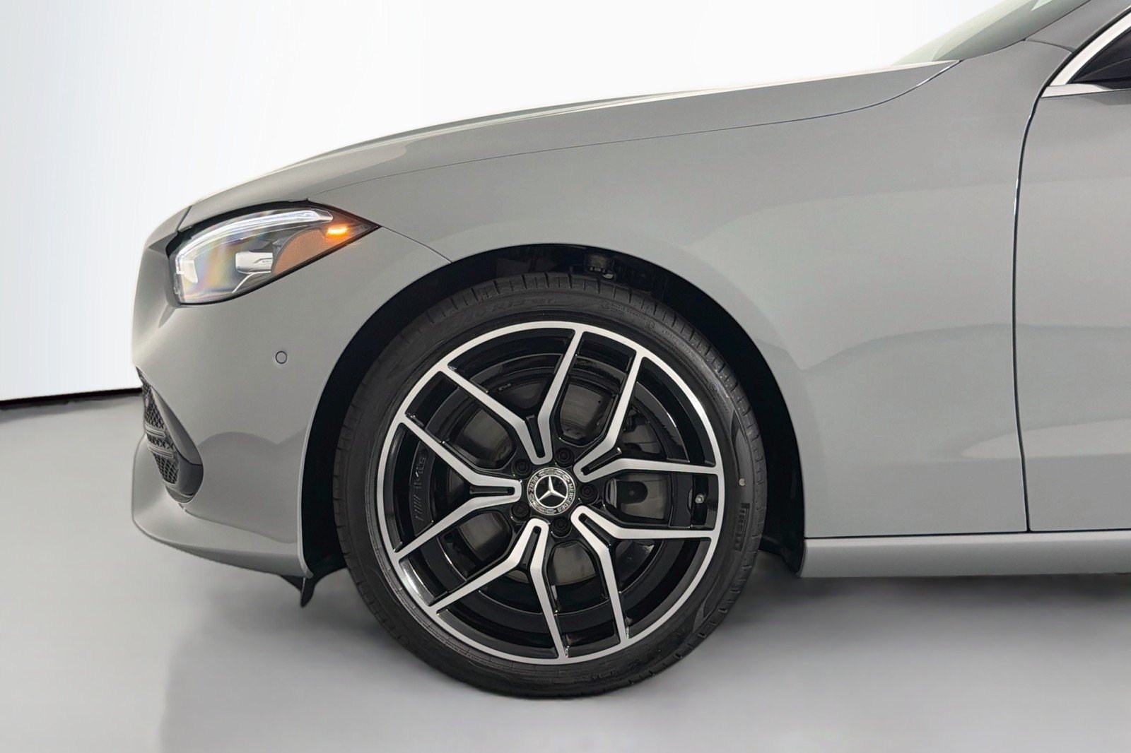 New 2026 MANUFAKTUR Alpine Grey Mercedes-Benz C 300 Sedan image 9