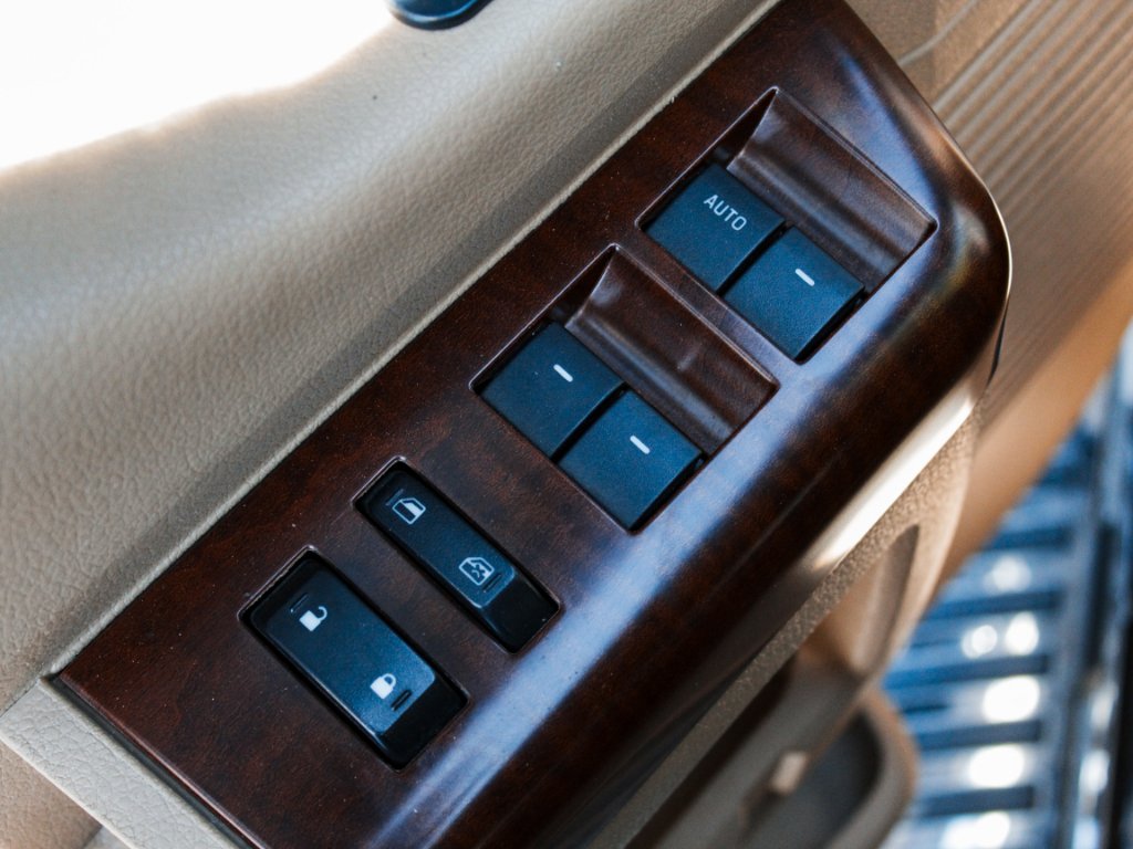 Used 2012 Tuxedo Black Ford King Ranch image 11