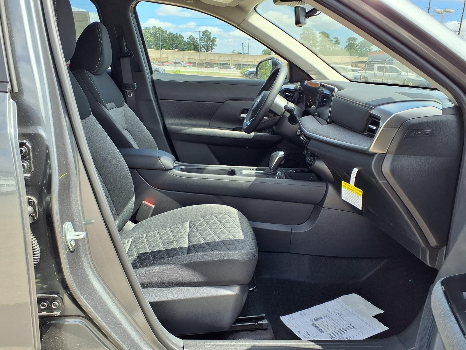 2026 Nissan Kicks SV - 8