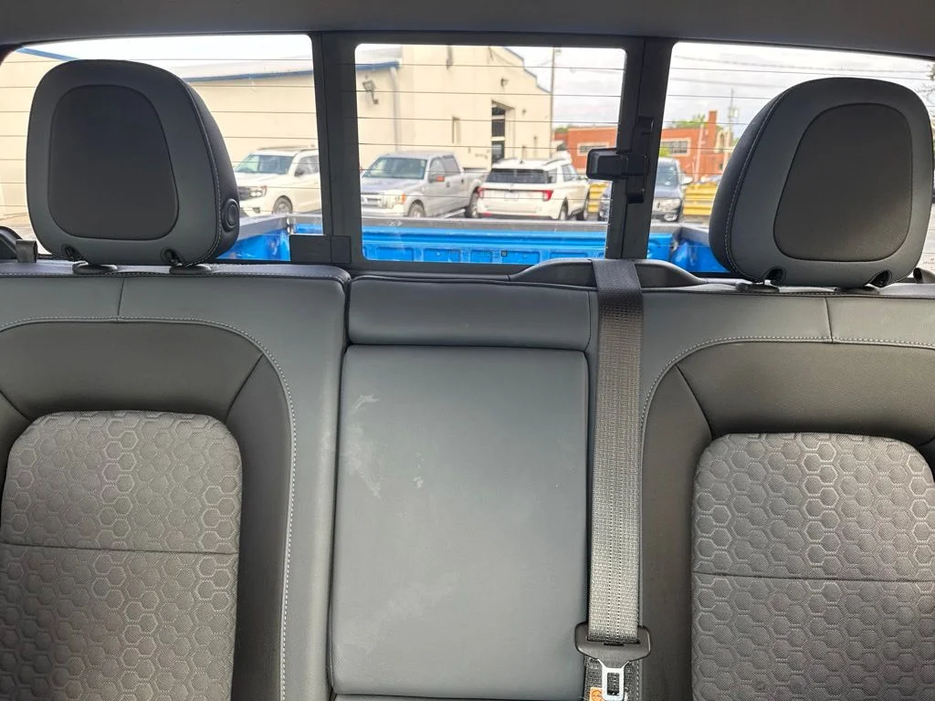 Used 2021 Blue Chevrolet Z71 image 26
