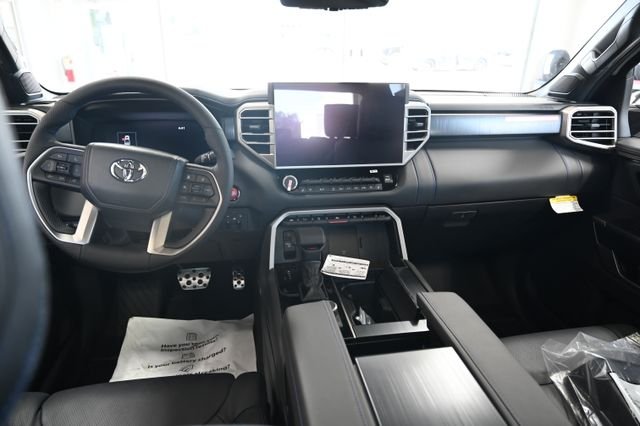 New 2026 Wind Chill Pearl <sup>1</sup> Toyota  Platinum image 13