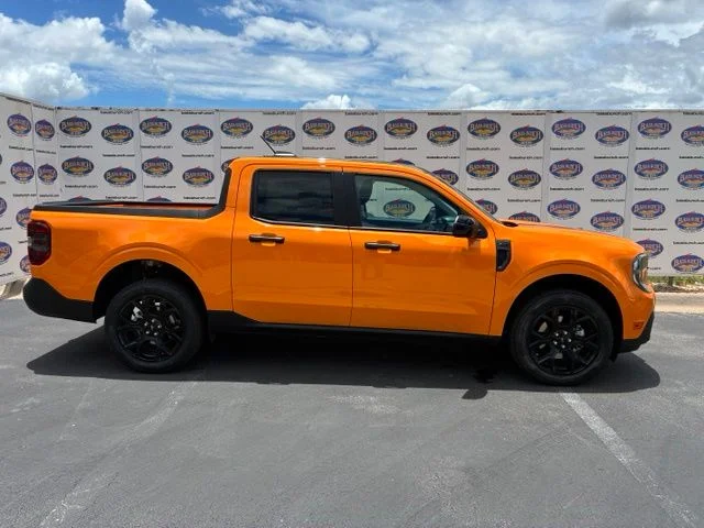 New 2026 Orange Fury Metallic Tri-Coat Ford XLT image 1