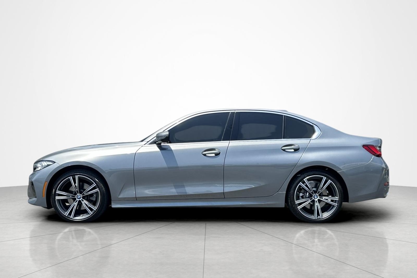 Used 2024 Skyscraper Grey Metallic BMW 330i image 2