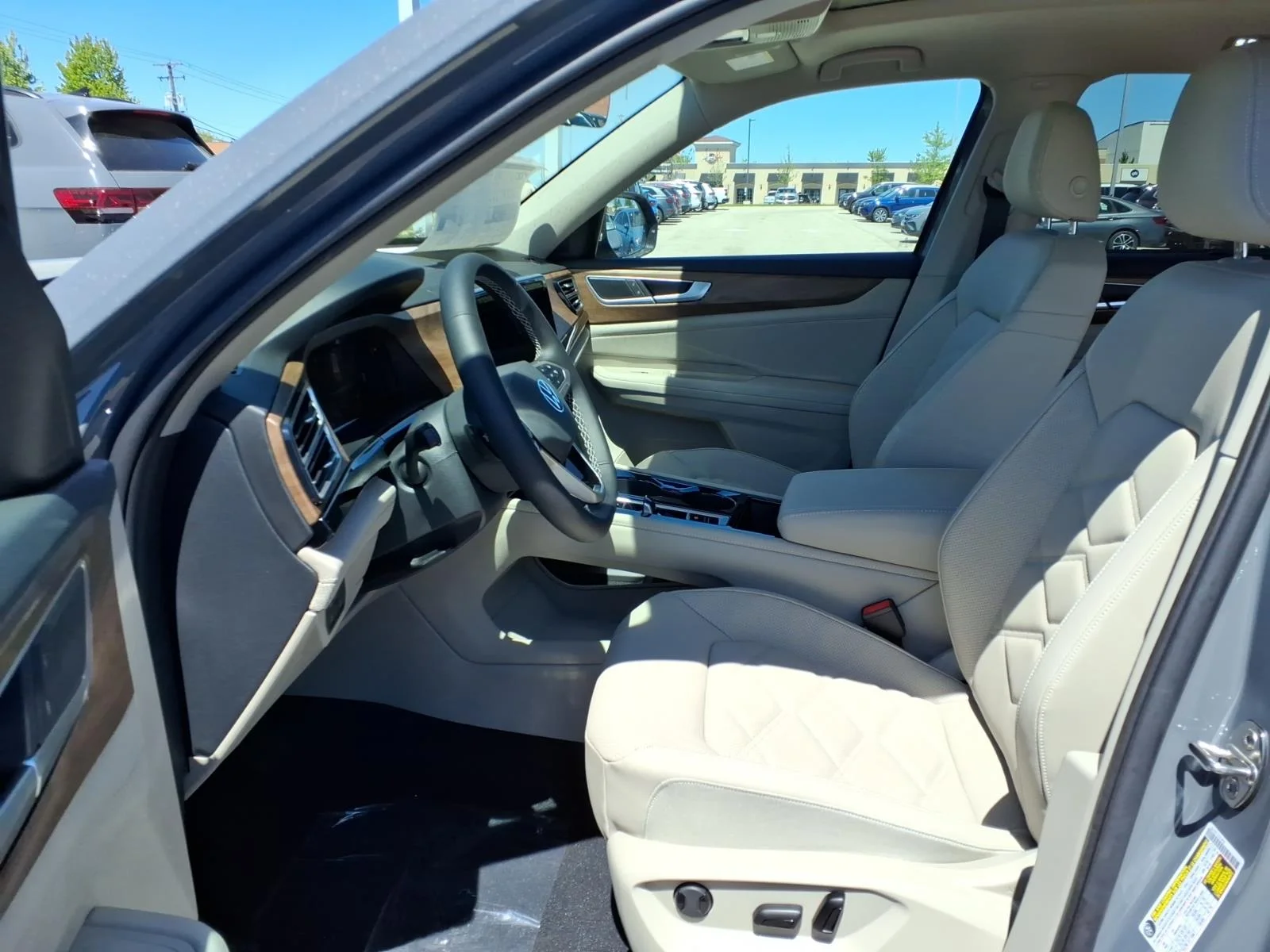 New 2026 Pure Gray Volkswagen 2.0T SE W/Technology 4MOT image 18