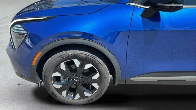 Used 2024 Blue Kia X-Line image 32
