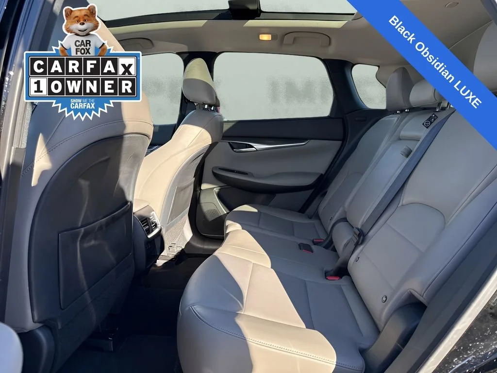 Used 2024 Black INFINITI LUXE image 21