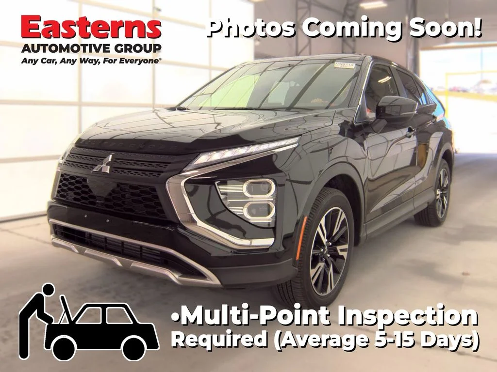 Used 2025 Black Mitsubishi SE image 1