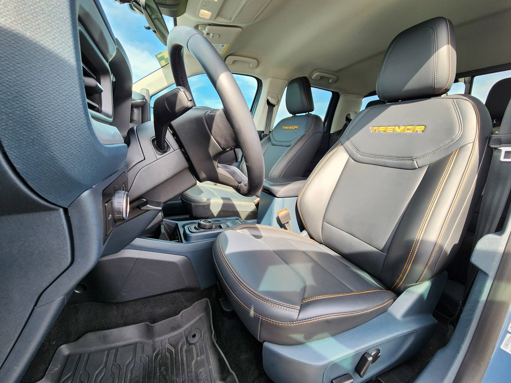 Used 2024 Azure Gray Metallic Tri-Coat Ford LARIAT Advanced image 13