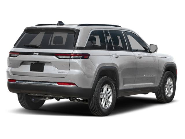 Used 2025 Silver Zynith Jeep Limited image 2