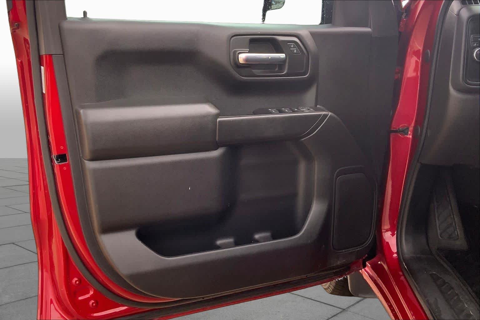 Used 2022 Cherry Red Tintcoat Chevrolet Custom image 21