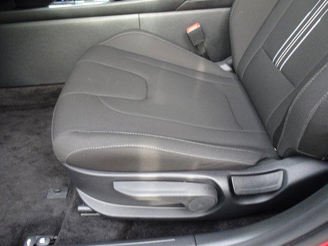 2025 Hyundai Elantra SEL - Photo 9