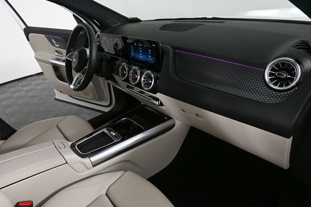 Certified Used 2026 White Mercedes-Benz GLA 250 image 23