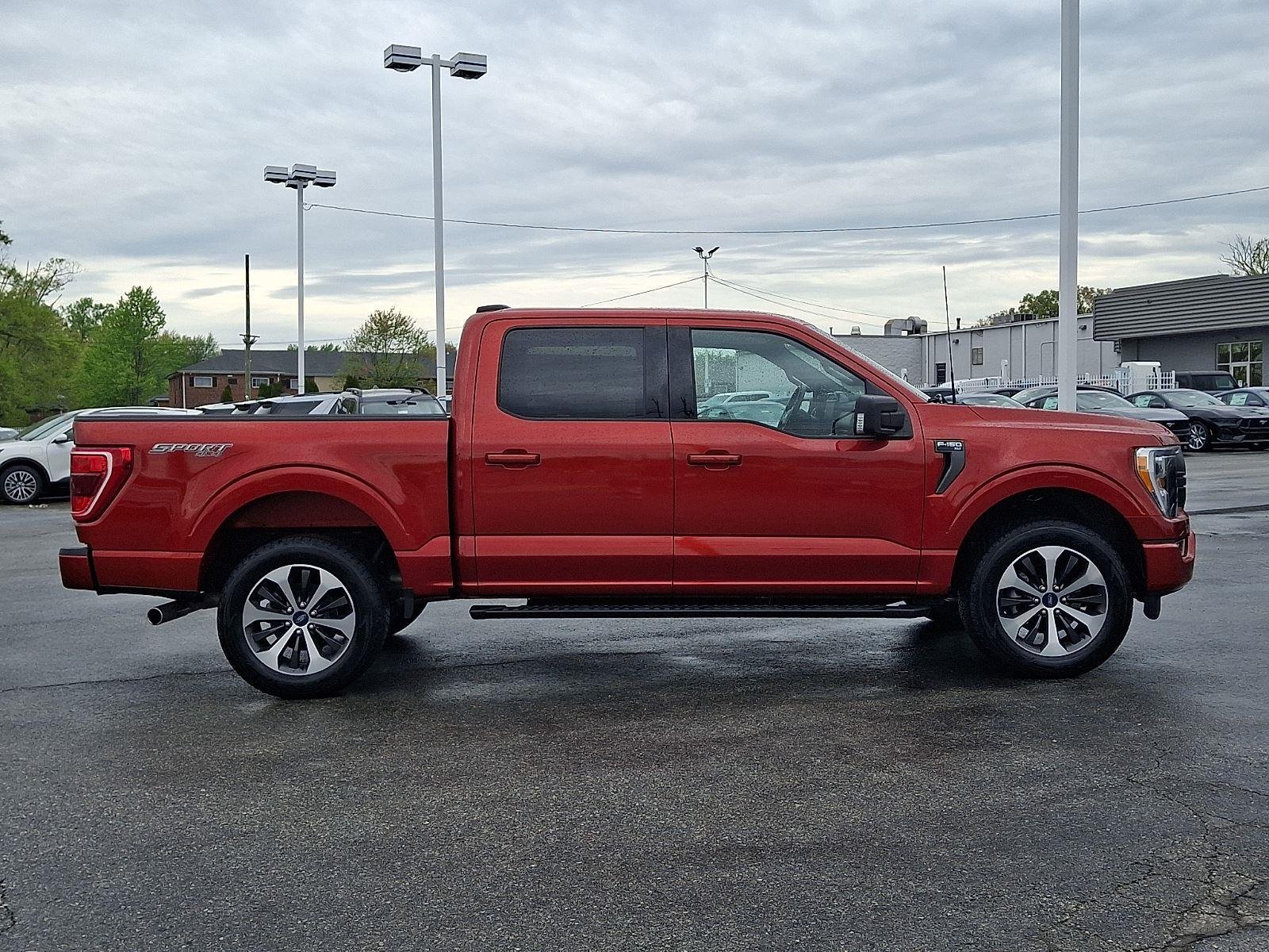 Certified Used 2023 Hot Pepper Red Tinted Clearcoat Ford XLT image 7