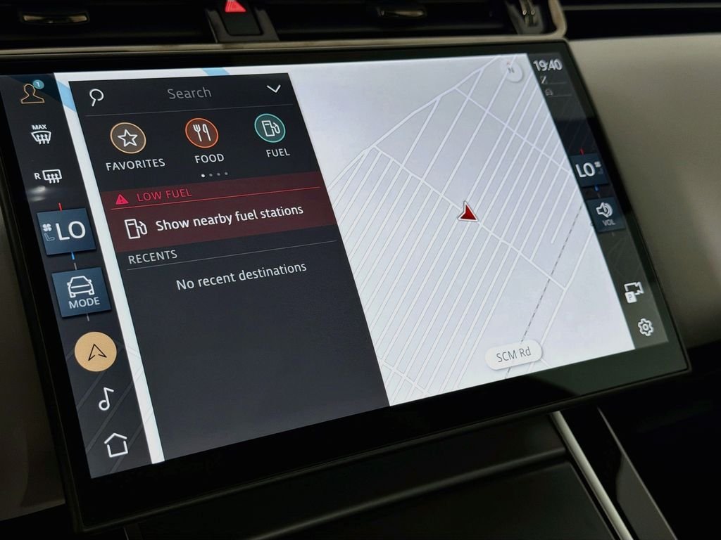 New 2026 Arroios Grey Land Rover S image 13