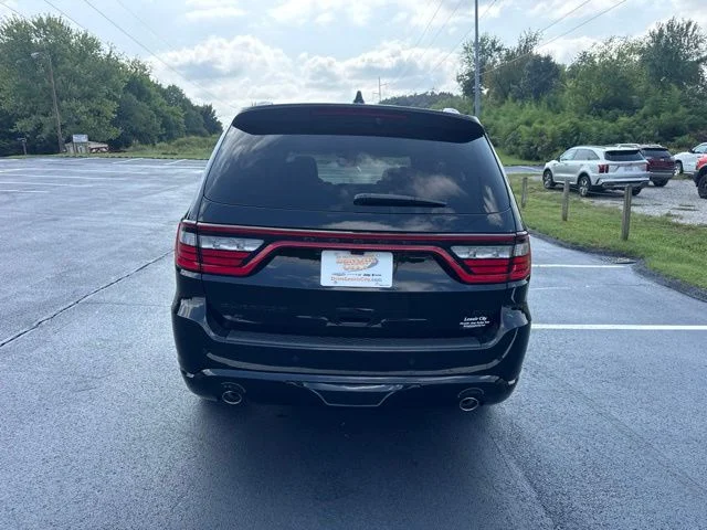 New 2027 Pitch-Black Exterior Paint Dodge GT HEMI image 6