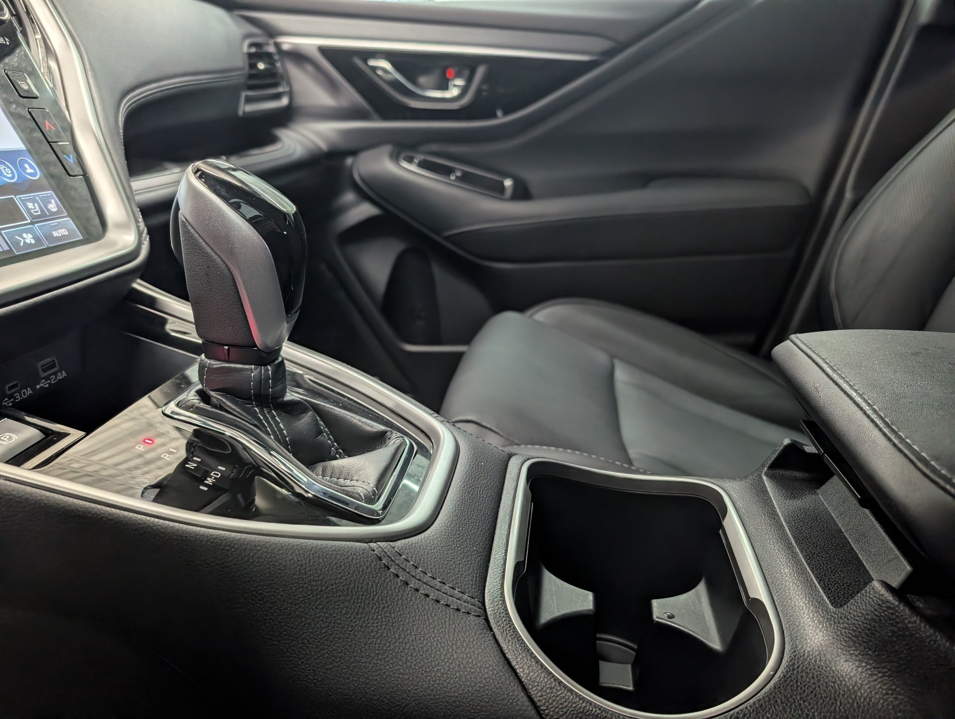 2025 Subaru Outback Touring - Photo 18