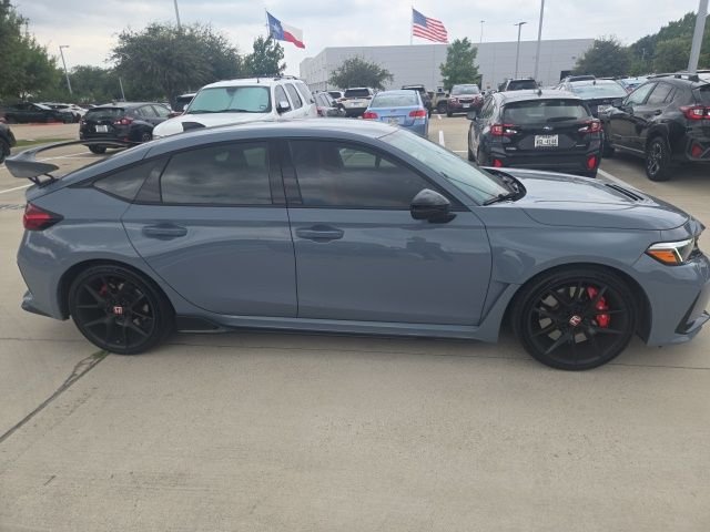 Used 2025  Honda  image 2