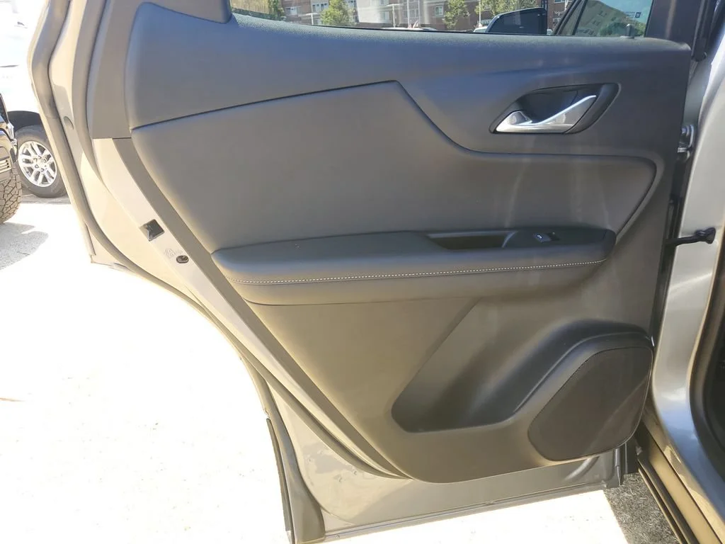 Used 2023 Sterling Gray Metallic Chevrolet 2LT image 15
