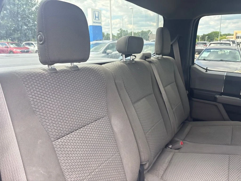 Used 2019 Silver Ford XLT image 26