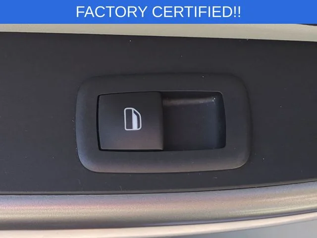 Used 2019 White Jeep Limited image 29