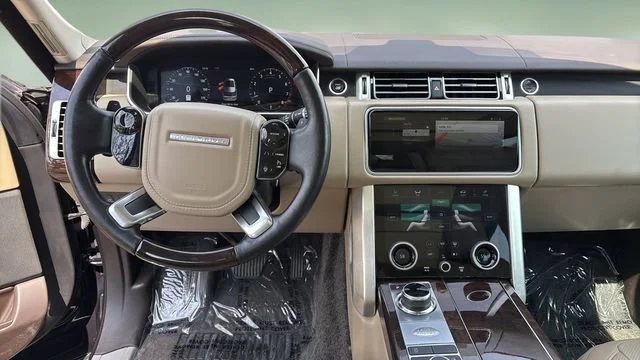 Used 2019 Blue Land Rover 5.0L V8 Supercharged image 9