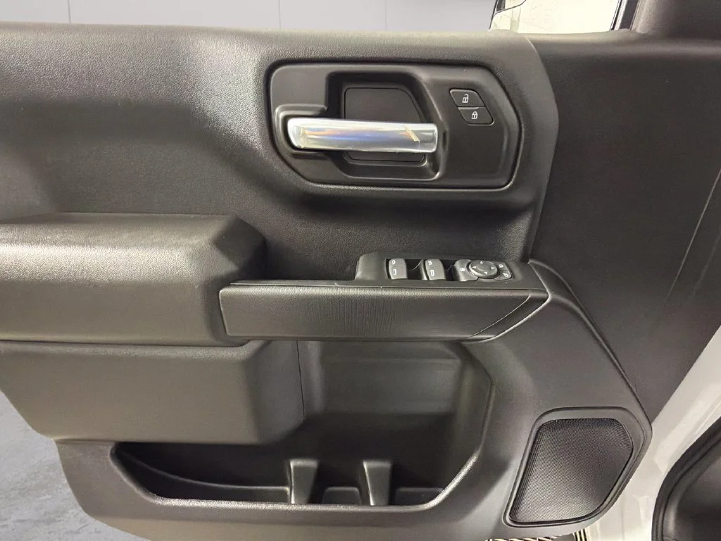 Used 2025 Summit White Chevrolet WT image 25