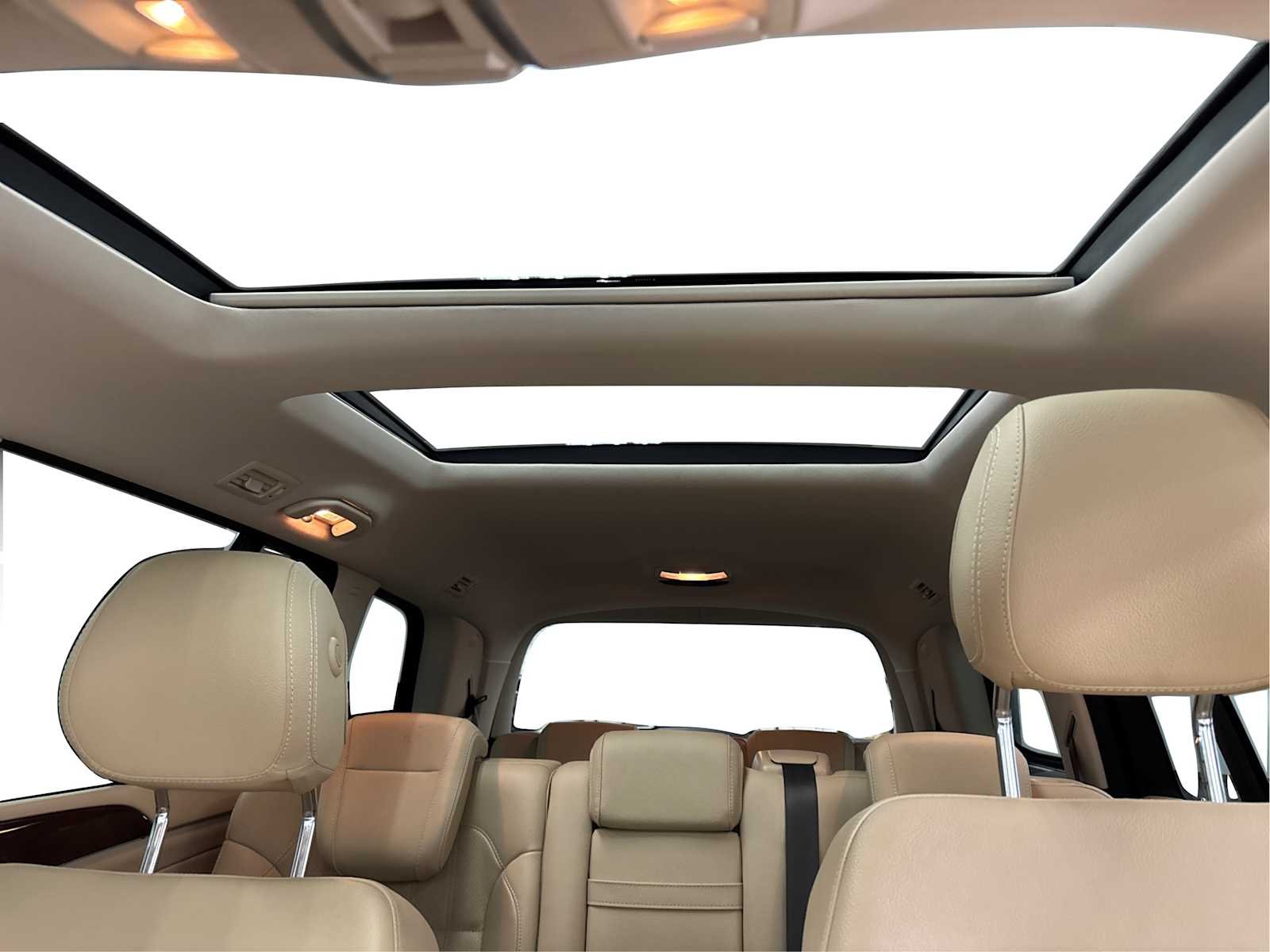 Used 2019 Polar White Mercedes-Benz GLS 450 image 27