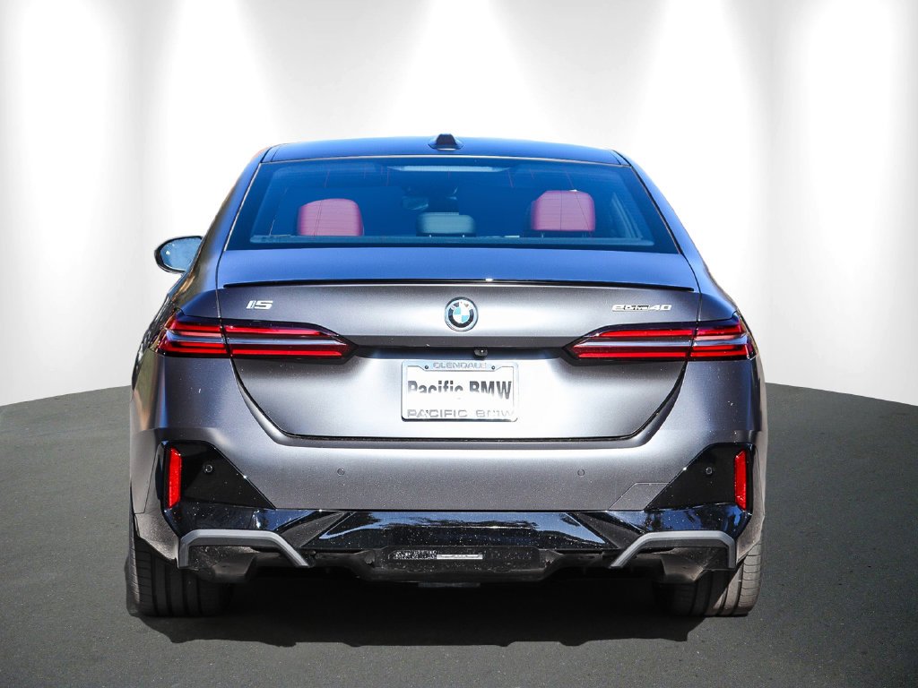 2027 BMW i5 photo 5