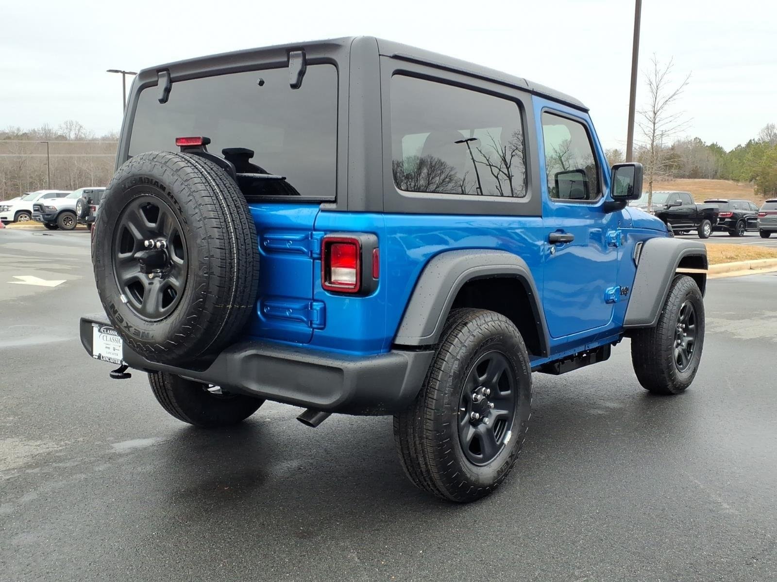 New 2026 Hydro Blue Pearl-Coat Exterior Paint Jeep Sport image 2