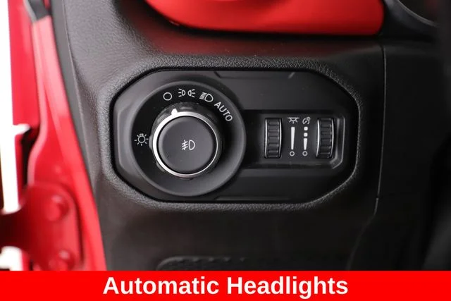 Used 2020 Red Jeep Unlimited Rubicon image 19