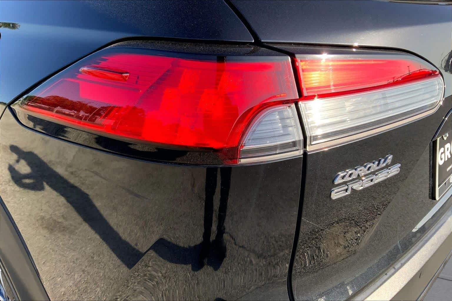 Used 2023 Jet Black Toyota XLE image 28