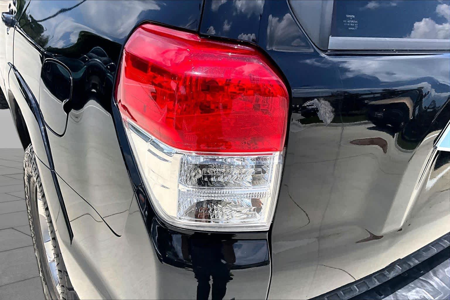 Used 2011 Black Toyota SR5 image 25