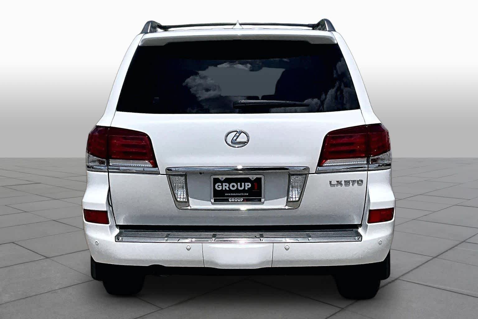 Used 2014 Starfire Pearl Lexus  image 5