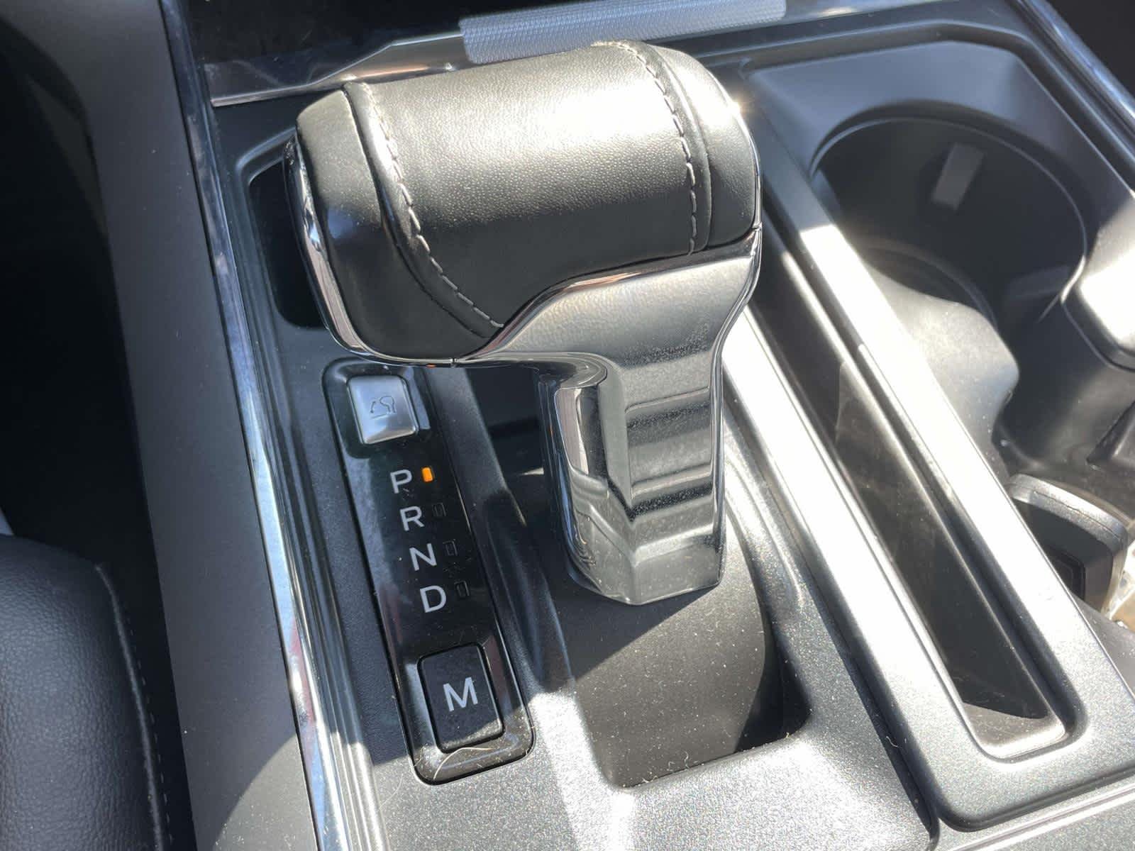 Used 2021 Agate Black Metallic Ford LARIAT image 36