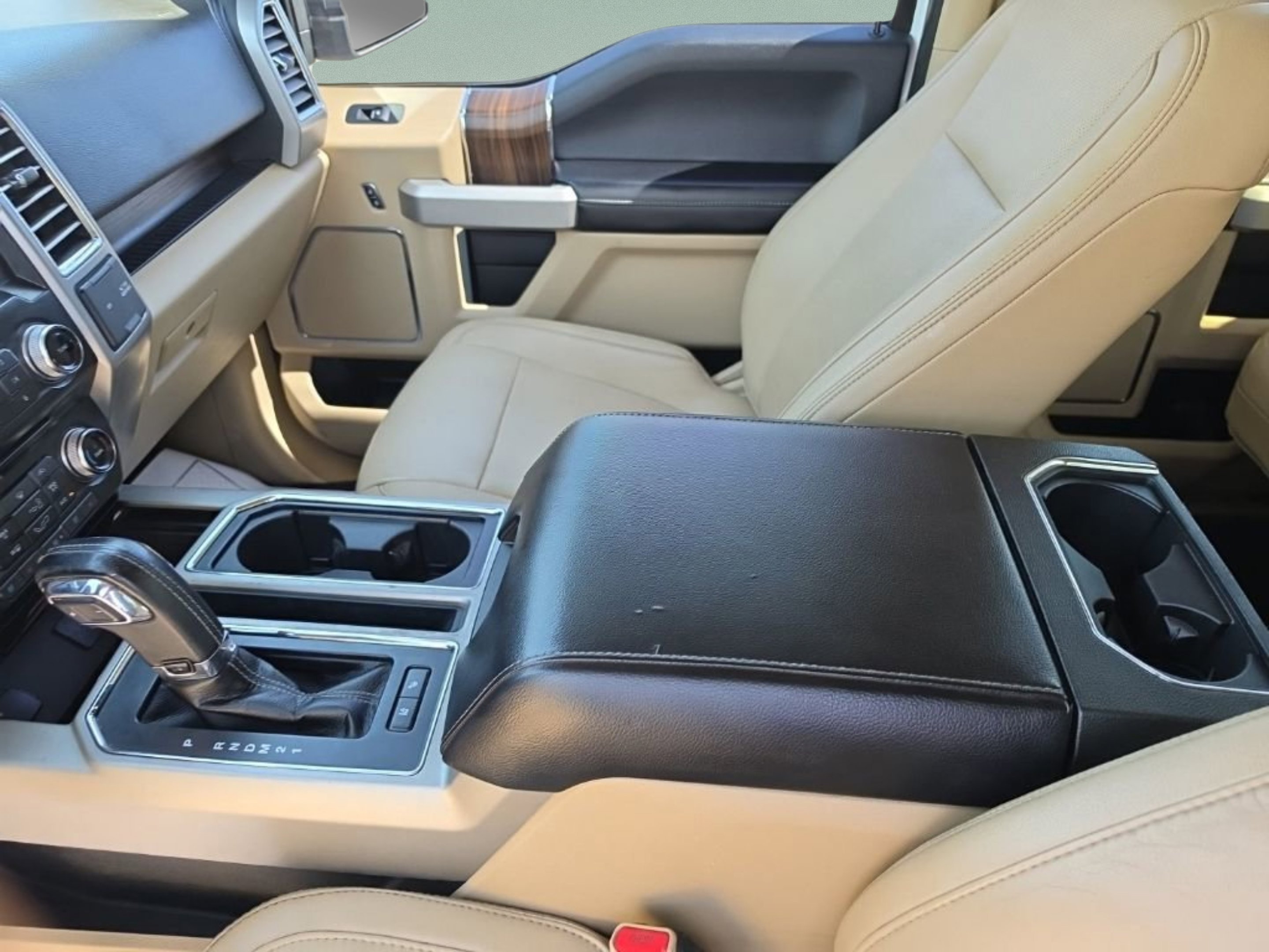 Used 2016 White Ford LARIAT image 17