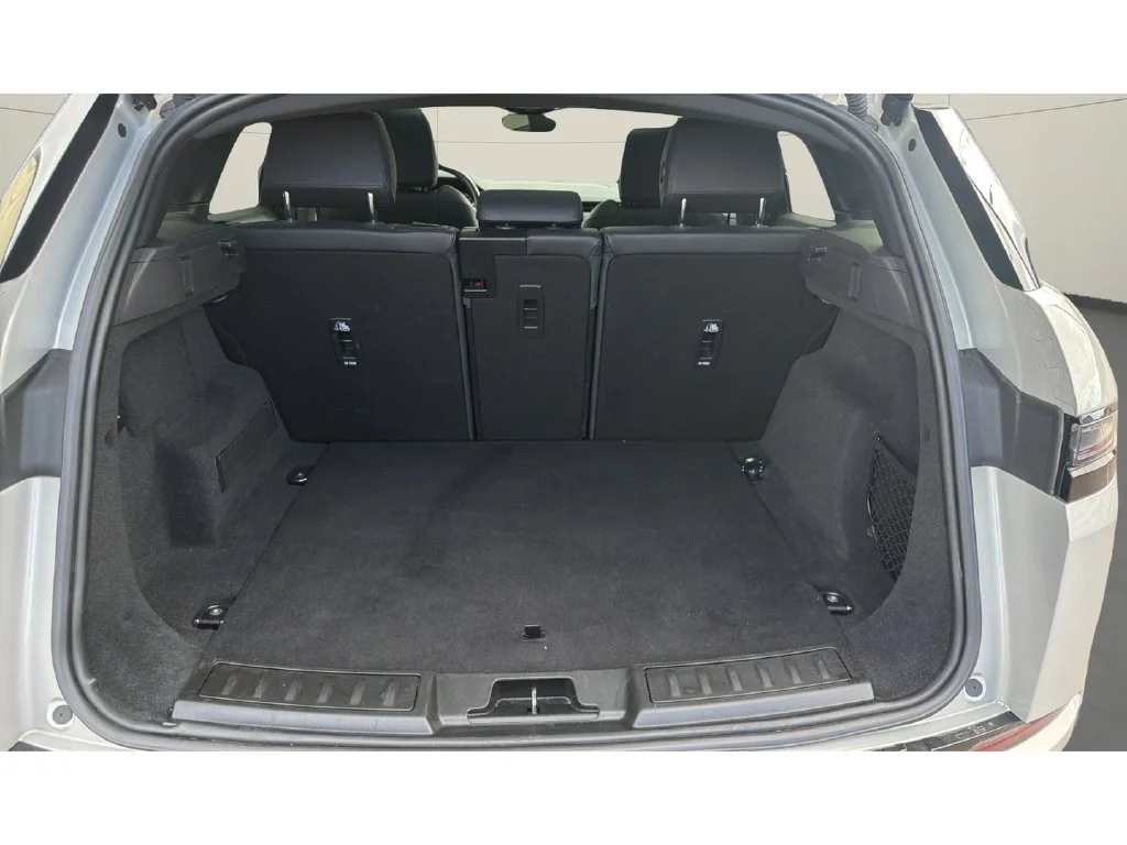 Used 2024 Silver Land Rover S image 10