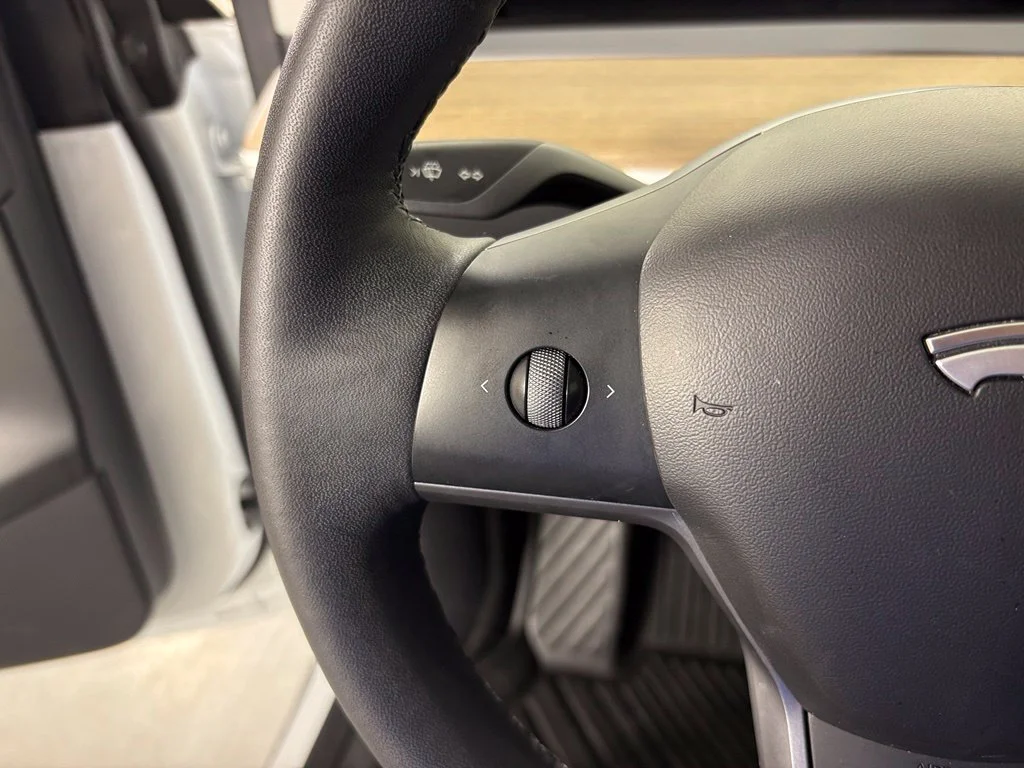 Used 2021 White Tesla Long Range image 20