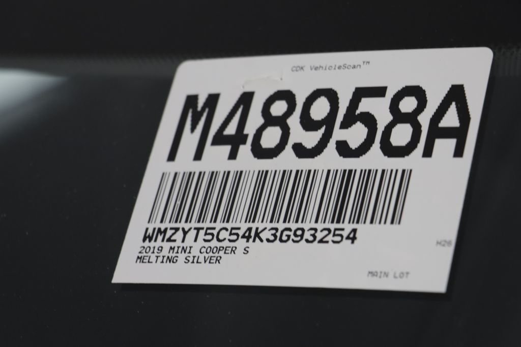 Used 2019 Silver Metallic MINI Signature image 25