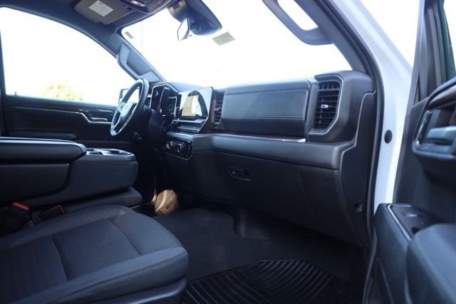 Used 2023 White Chevrolet LT image 37