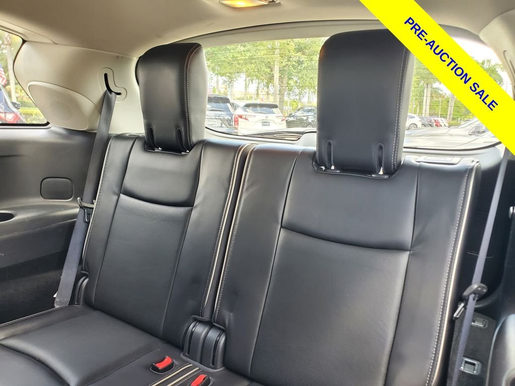 Used 2016 Gray INFINITI Base image 12