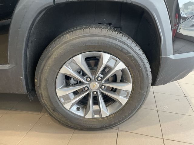 2025 Chevrolet Equinox LT - Photo 30