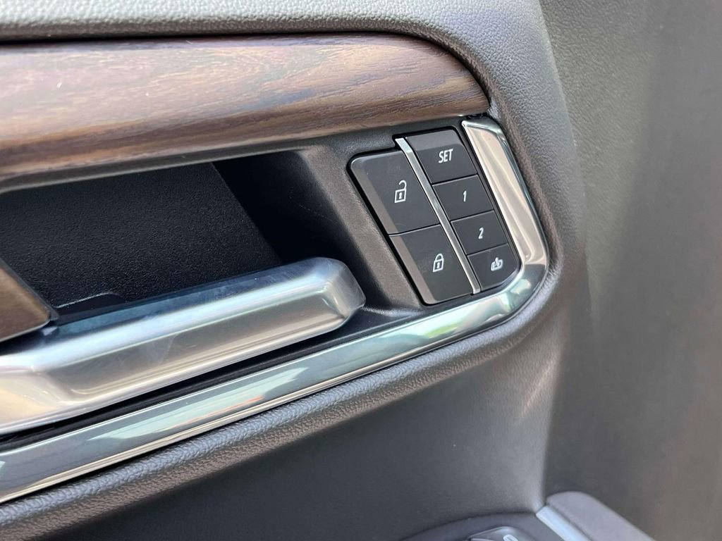 New 2026 Sterling Metallic GMC SLT image 20